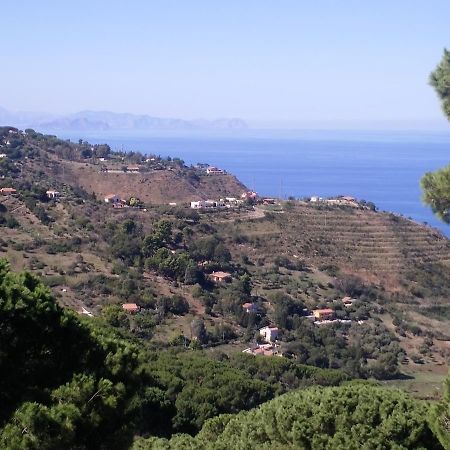 Incantevole Villa Con Vista Mozzafiato 切法卢 外观 照片