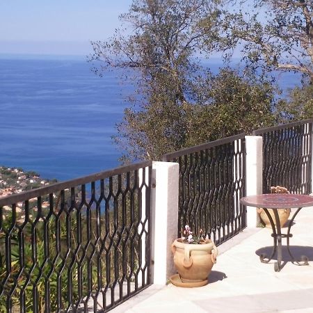 Incantevole Villa Con Vista Mozzafiato 切法卢 外观 照片