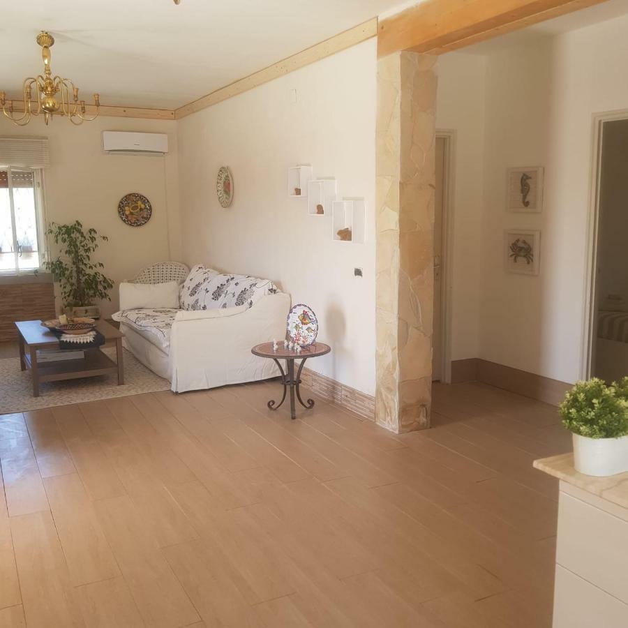 Incantevole Villa Con Vista Mozzafiato 切法卢 外观 照片